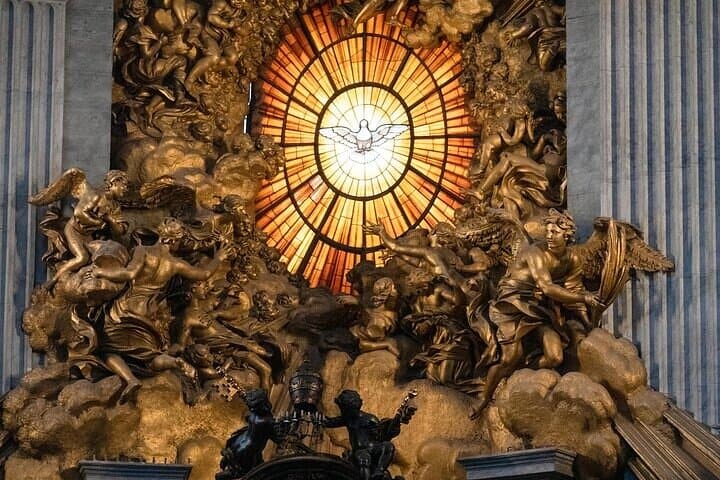 Small Group Guided Tour of St Peter Basilica