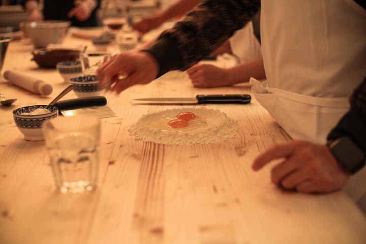 Florence: Flambé Cheese Wheel Truffle Pasta Class & Tiramisù
