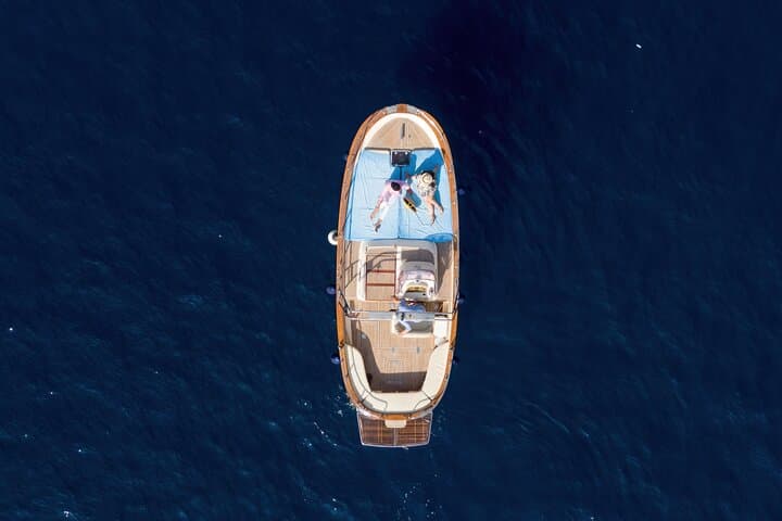 3-hour private boat tour of Capri