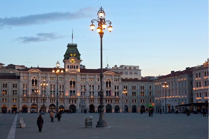 Trieste Scavenger Hunt & Highlights Self-Guided Walking Tour