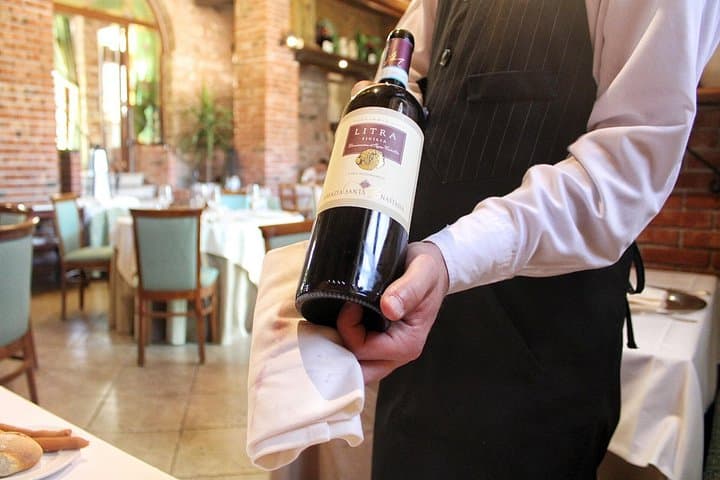 Private Wine Tasting & Lunch Journey from Cefalù