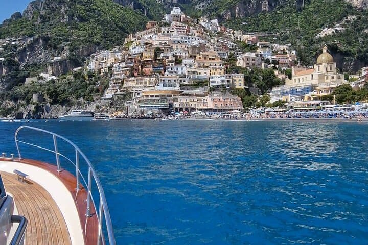 Private Boat Tour Along the Amalfi Coast from Positano
