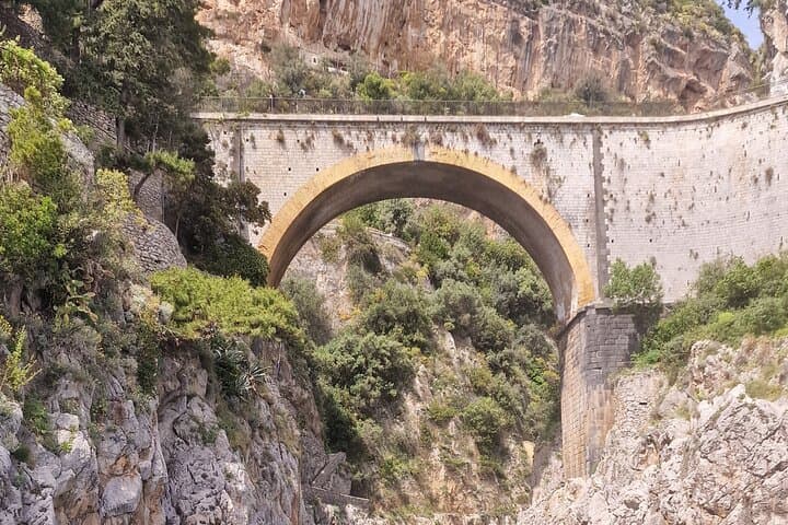 Private Boat Tour Along the Amalfi Coast from Positano