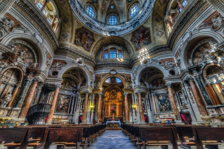 Explore the most important monuments
