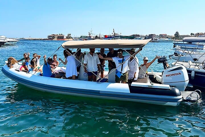 Avola: Vendicari Capopassero Group Boat Tour and Aperitif