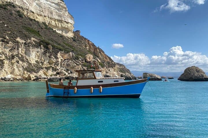 Cagliari boat tour: hidden beaches - aperitif - snorkelling