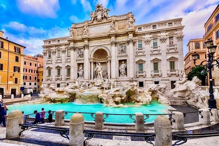 Rome Private Chauffeured Tour with Food Tasting With Paired Wine