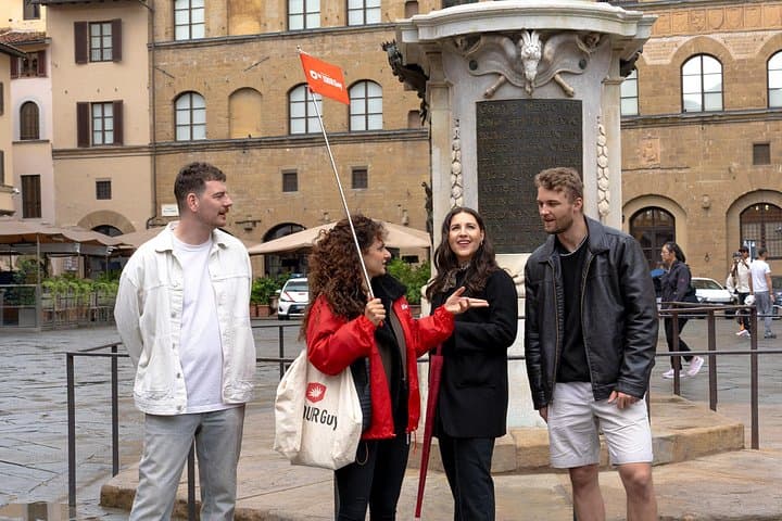 Learn about the fascinating history of one of Florence’s most famous squares, renowned for housing the Palazzo Vecchio