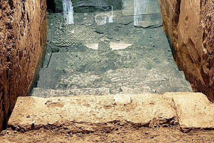 guide tour for the Pantheon and the Trevi Fountain Underground
