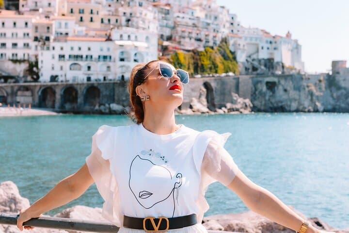 Private Vacation Photoshoot with Photographer in Sorrento