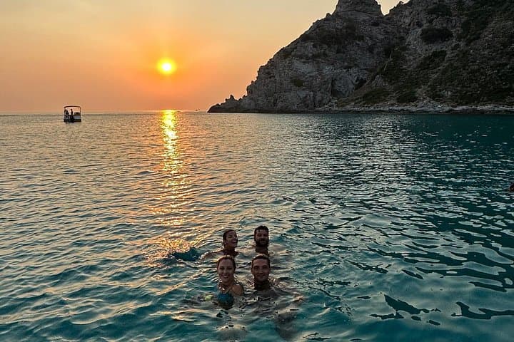 Sunset tour from Tropea to Capo Vaticano with aperitif included