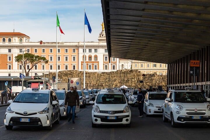 Rome Private Airport Transfer to City Center