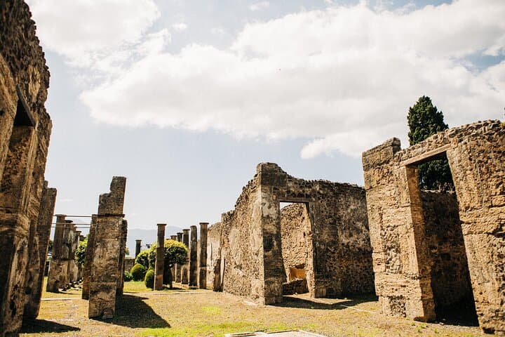Private Day Trip to Pompeii and Amalfi Coast from Rome