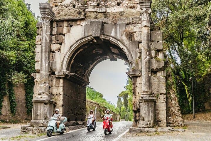 Rome Vespa 125cc Daily Rental