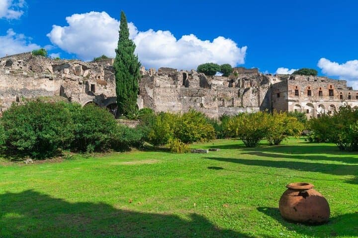 4-Day Amalfi Coast with Capri Boat Cruise, Pompeii & Herculaneum