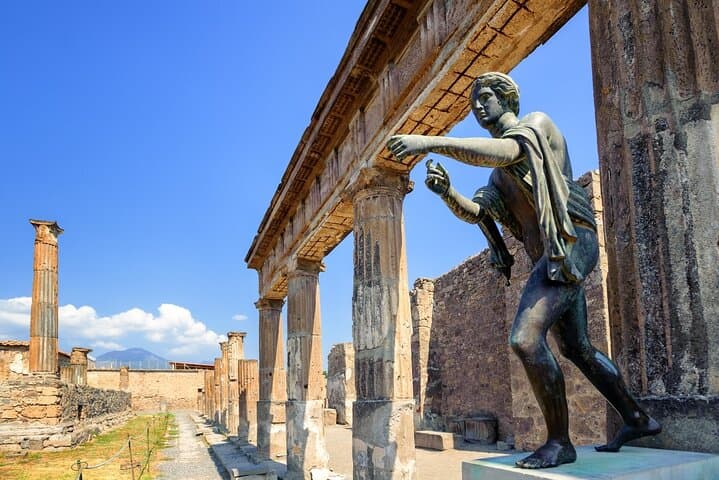 4-Day Amalfi Coast with Capri Boat Cruise, Pompeii & Herculaneum