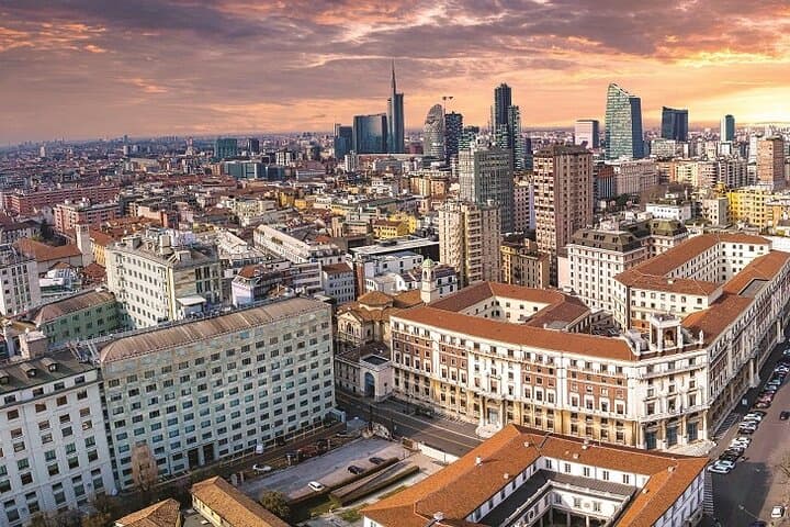 4-Day Discovering Milan: Duomo, Last Supper, Lake Como & Lugano
