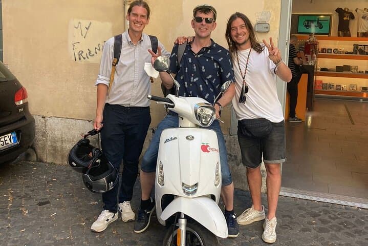 Vespa Tour Civitavecchia Port of Rome