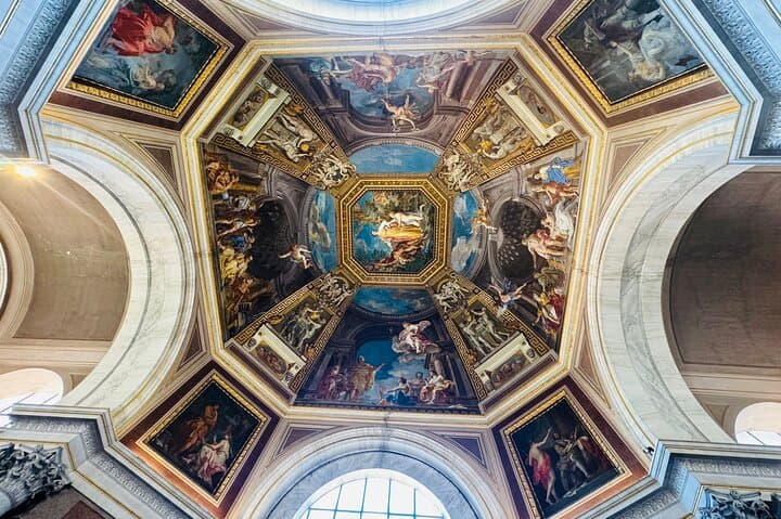 Skip-The-Line: Sistine Chapel & Vatican Tour with A Guide