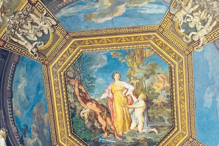 Skip-The-Line: Sistine Chapel & Vatican Tour with A Guide