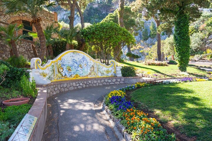 Small Group Tour from Sorrento to Blue Grotto, Anacapri and Capri