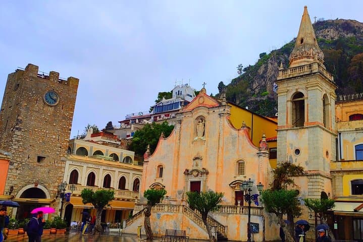 Private Quest Experience in Taormina Seeking The Vial Of Life