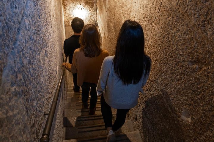 Lords of the Night Prisons Palace: Cells & Torture Tools Visit