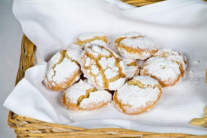 Siena Bites & Stories: A Tasty City Adventure with a Local