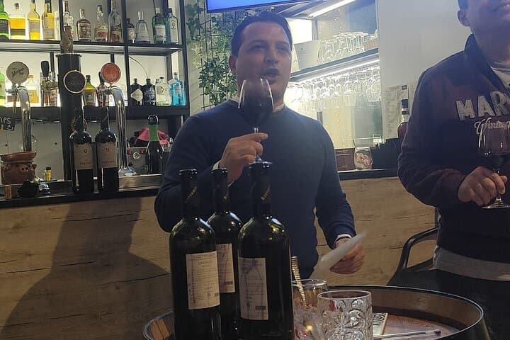 Course in Rome: Wine Education with Food - mini sommelier course