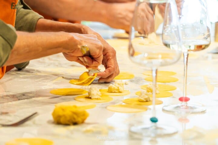 Rome Pasta, Ravioli & Tiramisu Cooking Class with Premium Wine
