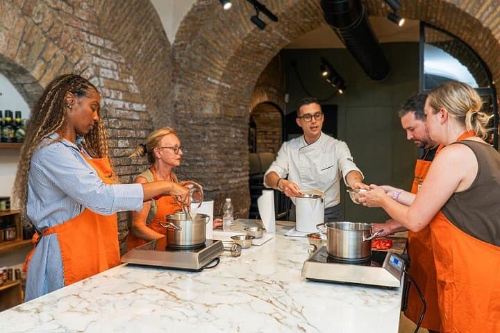 Pizza and Gelato Making Experience with Fine Italian Wine in Rome
