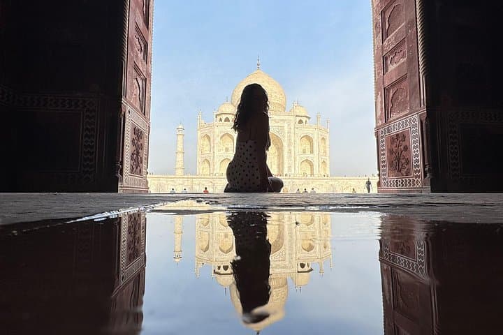 Agra and Taj Mahal Guided Tour by Car from Delhi