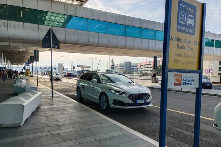 Private ride from Rome to Florence - hotel pickup and drop-off