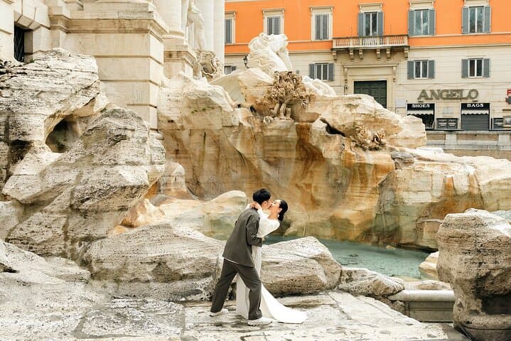 Rome: Early Morning Trevi Fountain Photoshoot & Iconic Landmarks