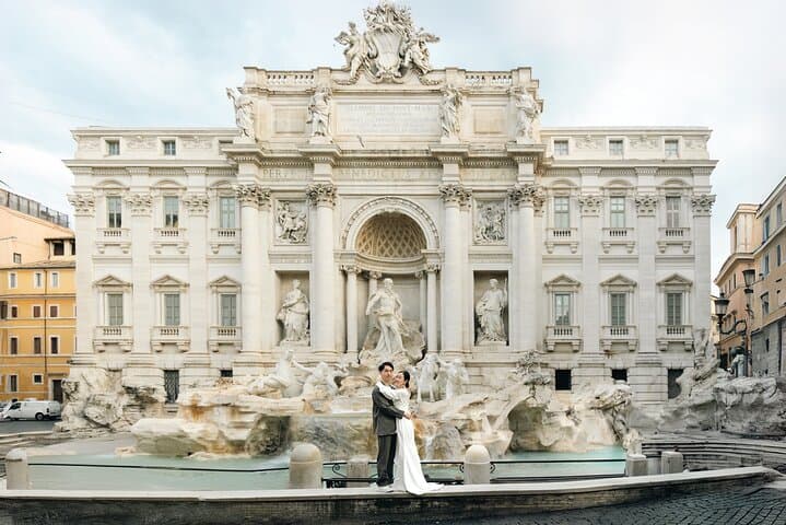 Rome: Early Morning Trevi Fountain Photoshoot & Iconic Landmarks