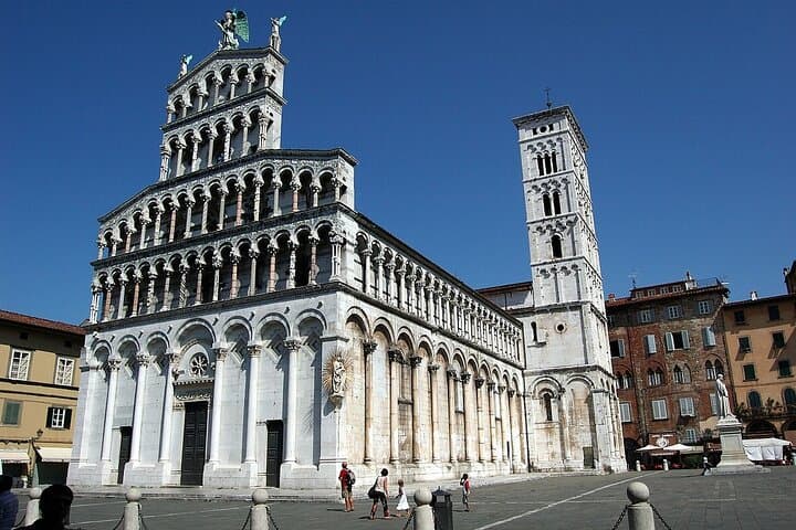Small Group Tour from Rome to Florence and Pisa by train