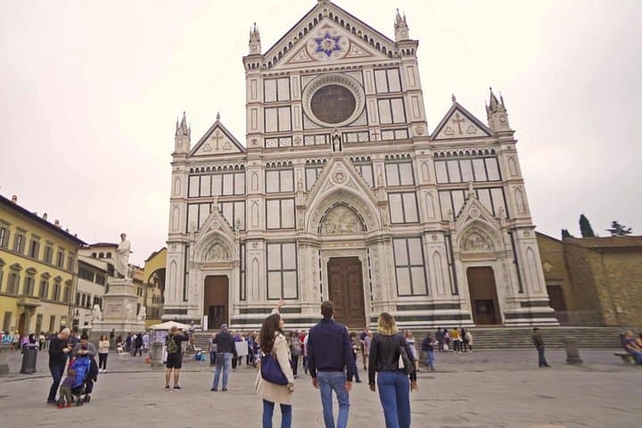 Private Guided Tour of Florence Basilicas and Their Cloisters