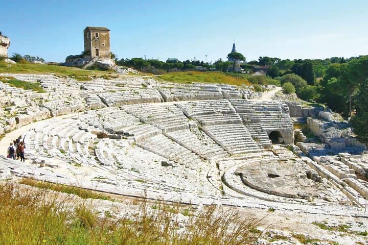 Siracusa Walking Tour with Audio and Written Guide by a Local