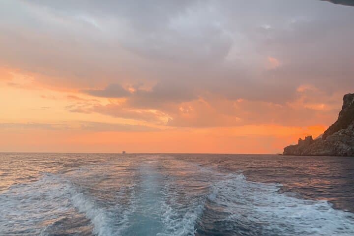 Sunset Boat Tour with Aperitif on the Amalfi Coast