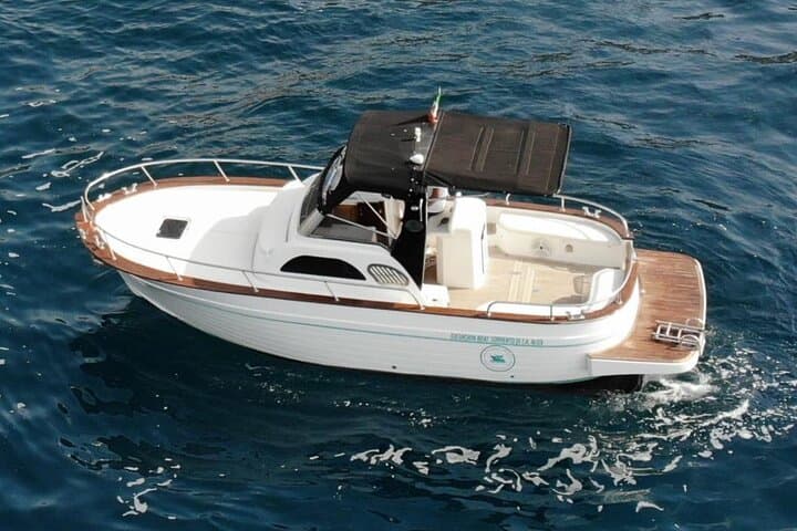 Private Scenic & Relaxing Boat Tour to Capri from Sorrento