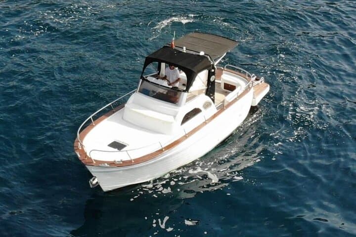 Private Scenic & Relaxing Boat Tour to Capri from Sorrento