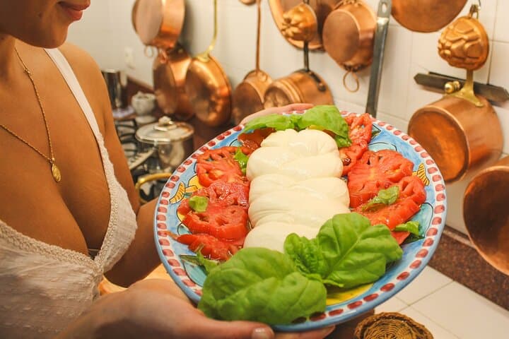 Private cooking class with a view of Sorrento