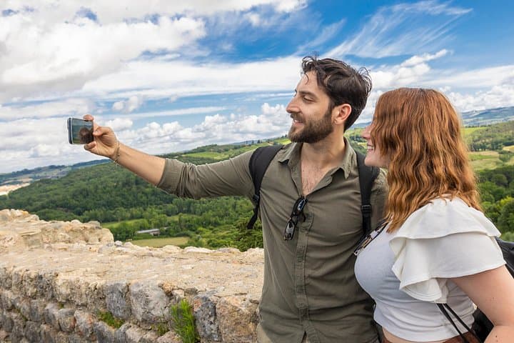 Medieval Tour in Monteriggioni and Val d'Orcia from Florence