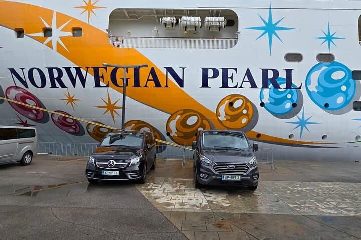 Private transfers: Hotels, Airports and Cruise ship terminals