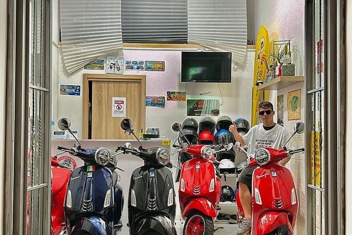 Vespa Naples rental