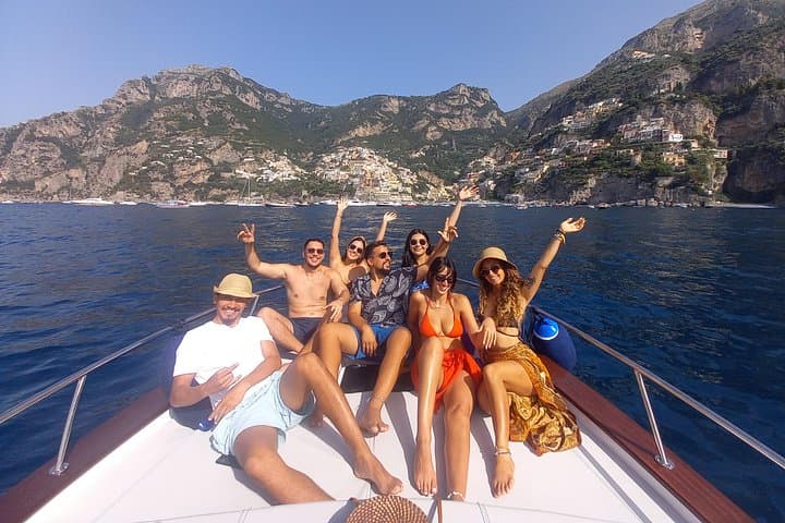 Private Amalfi Coast Half-Day Boat Tour with Snorkeling