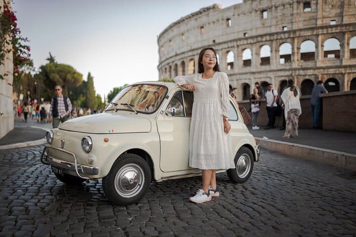 Vintage Fiat500 Car Tour with Professional Photos in Rome