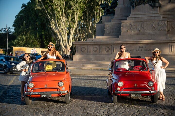 Vintage Fiat500 Car Tour with Professional Photos in Rome