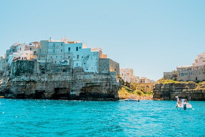 Polignano a Mare luxury boat tour, aperitif, diving and snorkeling