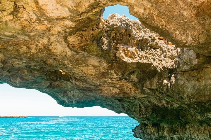 Polignano a Mare luxury boat tour, aperitif, diving and snorkeling